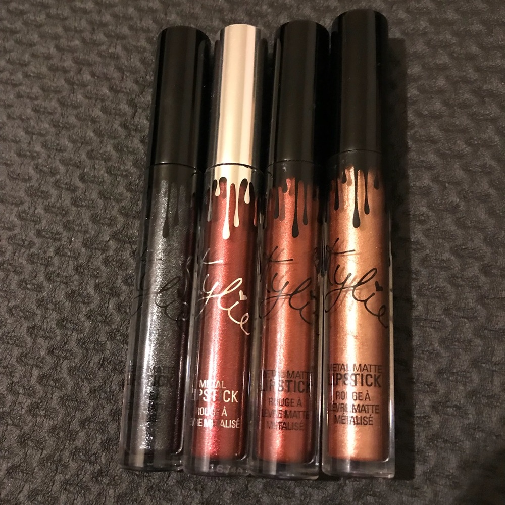 Kylie metal matte lipstick bundle